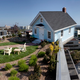 Image for article titled There Is a House Sprouting From Atop This 7-Story Building
